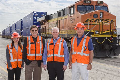 richard miller bnsf|BNSF chief operations officer.